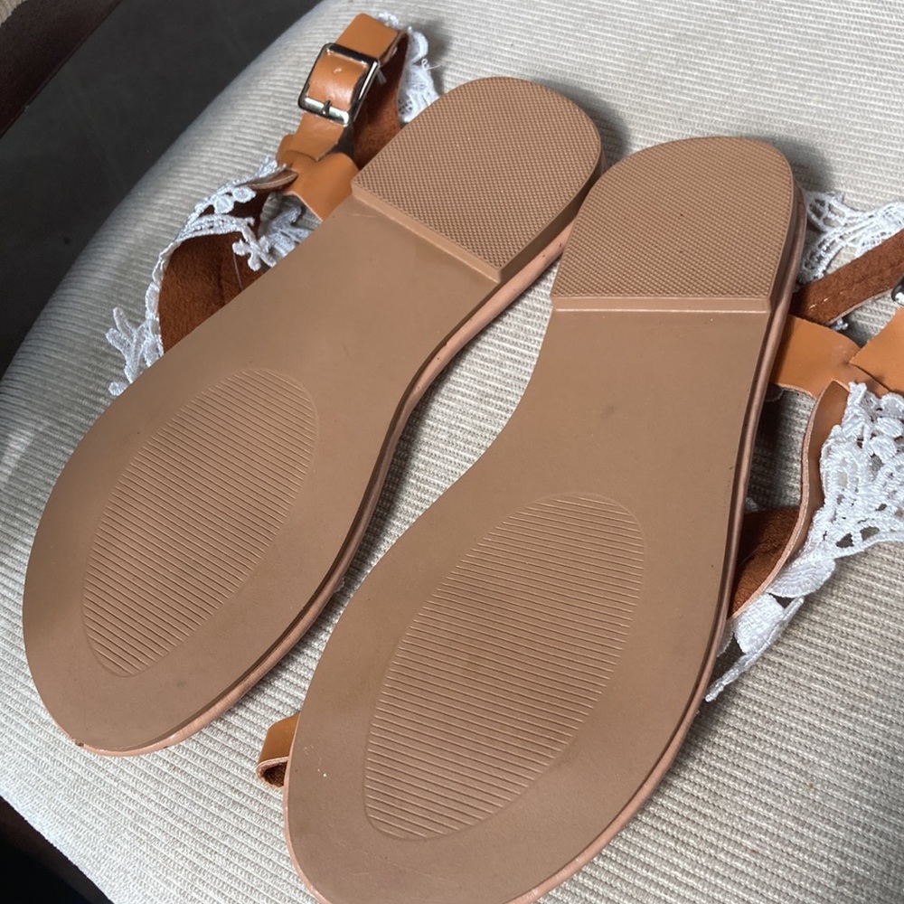 Women’s size 6 brand new white lace and bead sandals weddding - Picture 3 of 8